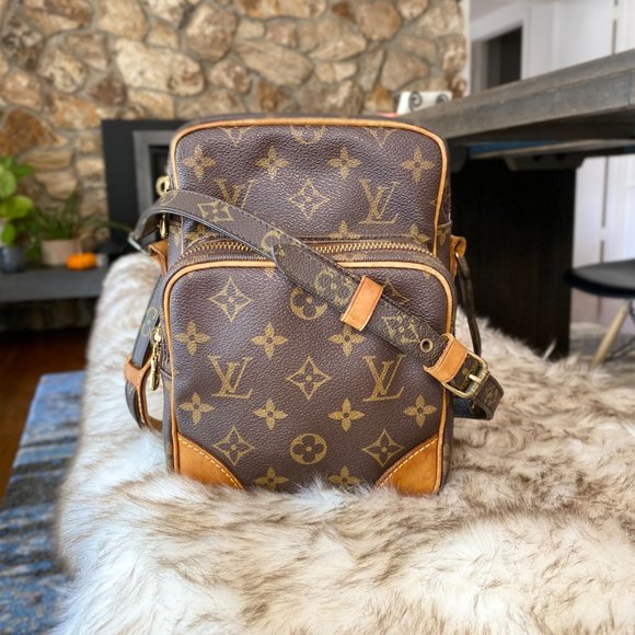 Louis Vuitton Handbags - Louis Vuitton Crossbody Handbag Purse